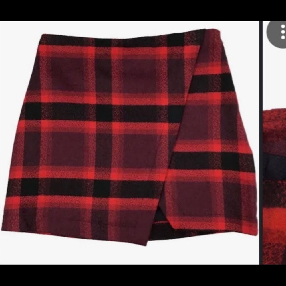 Abercrombie & Fitch Red and Black Wool Plaid Skirt size 4 never worn